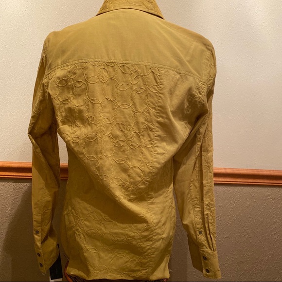 🔥Kenneth Cole ⭐️NWT Limited button down. - Picture 5 of 8